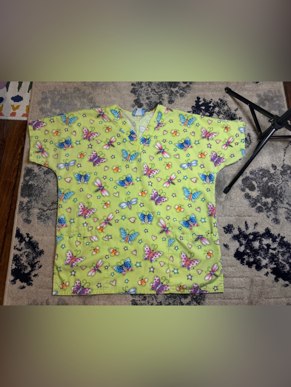 ButterflyPrint Women's Medical Scrub Top in Lime Green SEE MEASUREMENTS FOR SIZE